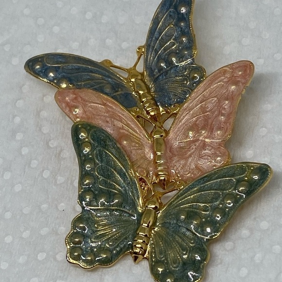 Enamel butterfly brooch gold tone pastel tones - Picture 2 of 5